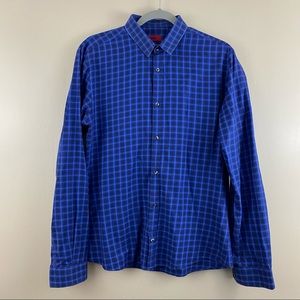 Men’s Hugo Boss plaid button down blue plaid shirt, size slim S